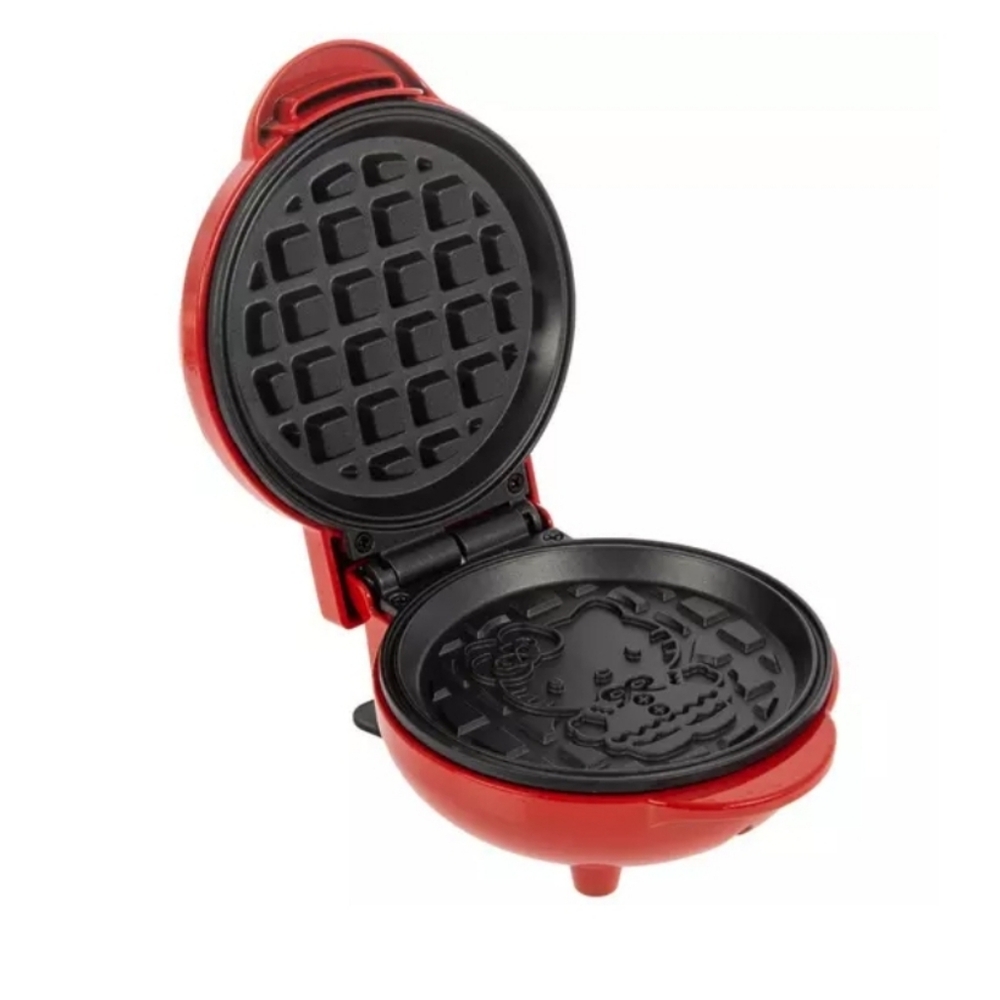 NEW Hello Kitty & Friends Waffle Maker - Picture 4 of 6